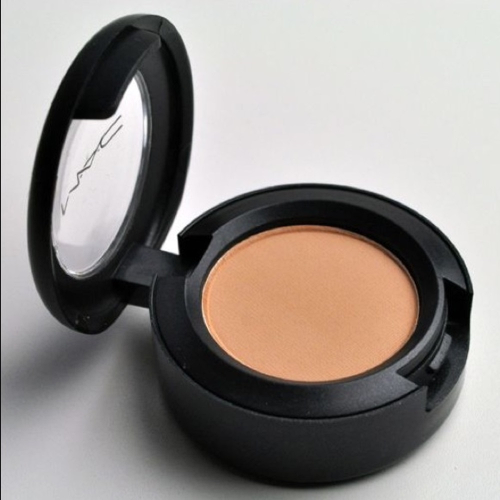 MAC Eye Shadow Bamboo Matte